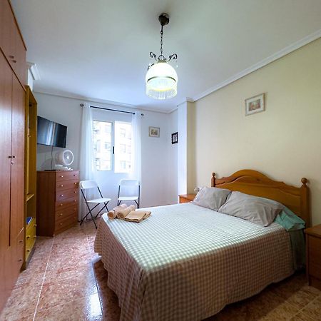 Rooms In Valencia Great Location In Shared Apartment 외부 사진