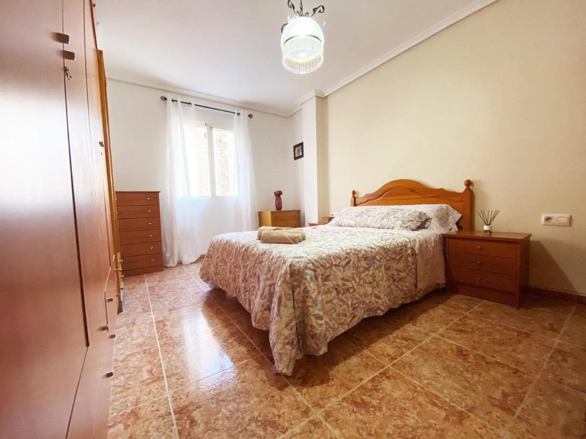 Rooms In Valencia Great Location In Shared Apartment 외부 사진